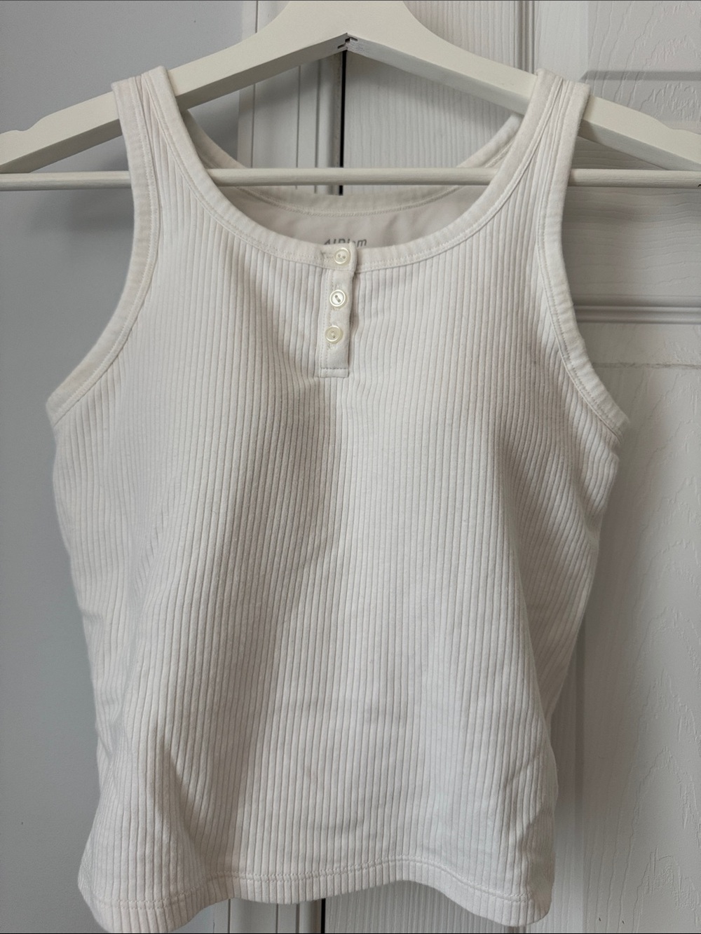 Uniqlo White Ribbed Henley Tank Top with Button Placket